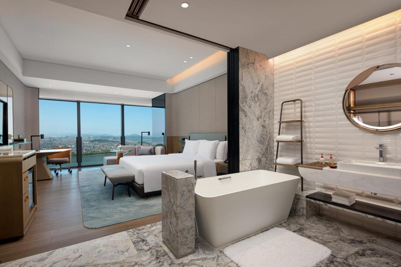 Crowne Plaza Chaozhou Riverside By Ihg Exterior photo